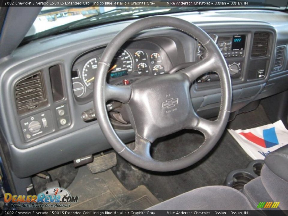 2002 Chevrolet Silverado 1500 LS Extended Cab Indigo Blue Metallic / Graphite Gray Photo #6