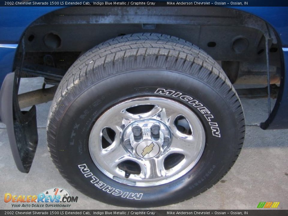 2002 Chevrolet Silverado 1500 LS Extended Cab Indigo Blue Metallic / Graphite Gray Photo #17
