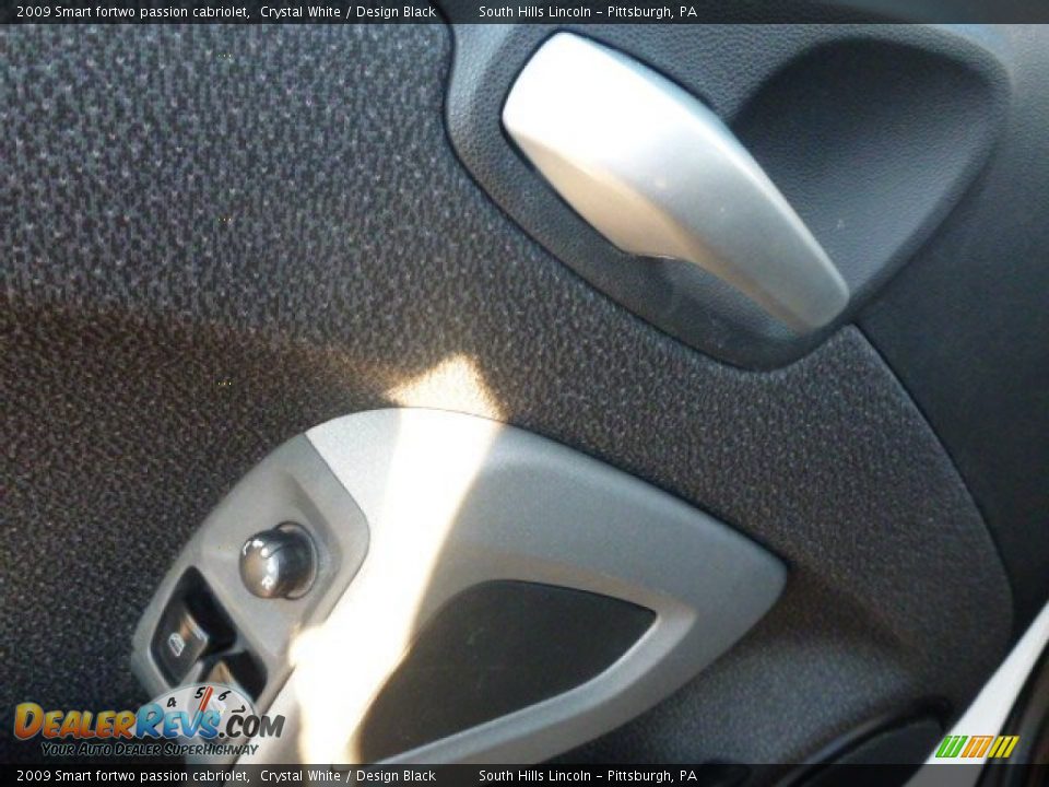 2009 Smart fortwo passion cabriolet Crystal White / Design Black Photo #16