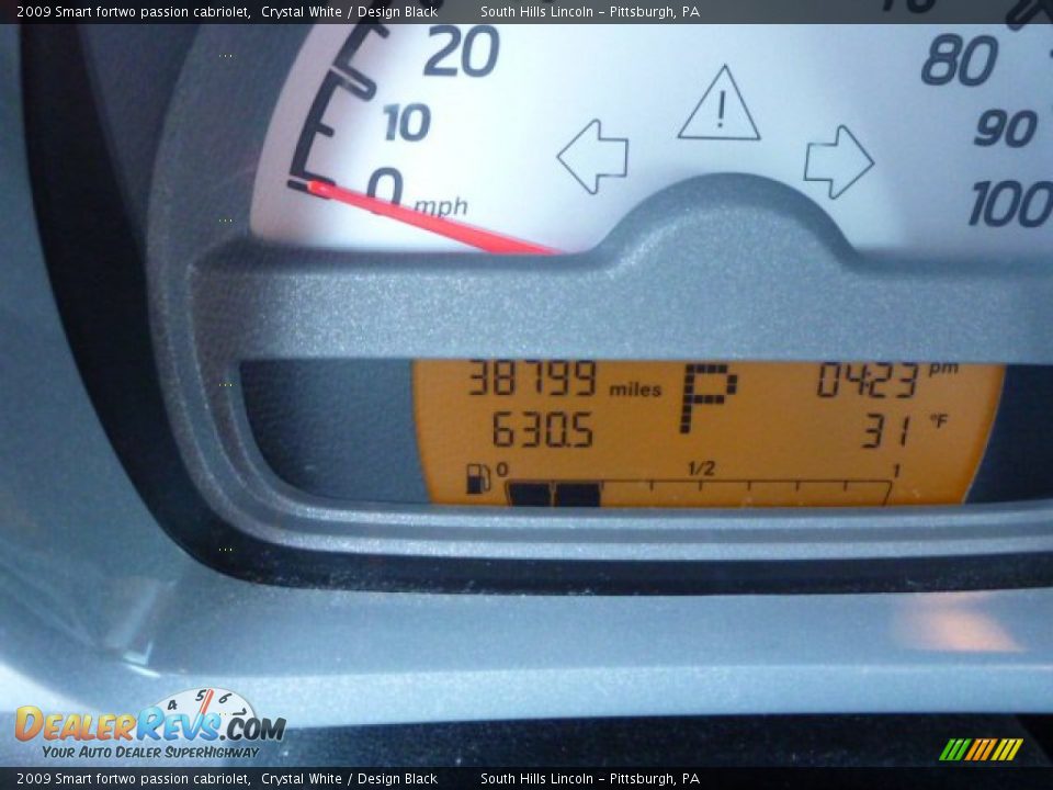 2009 Smart fortwo passion cabriolet Crystal White / Design Black Photo #25