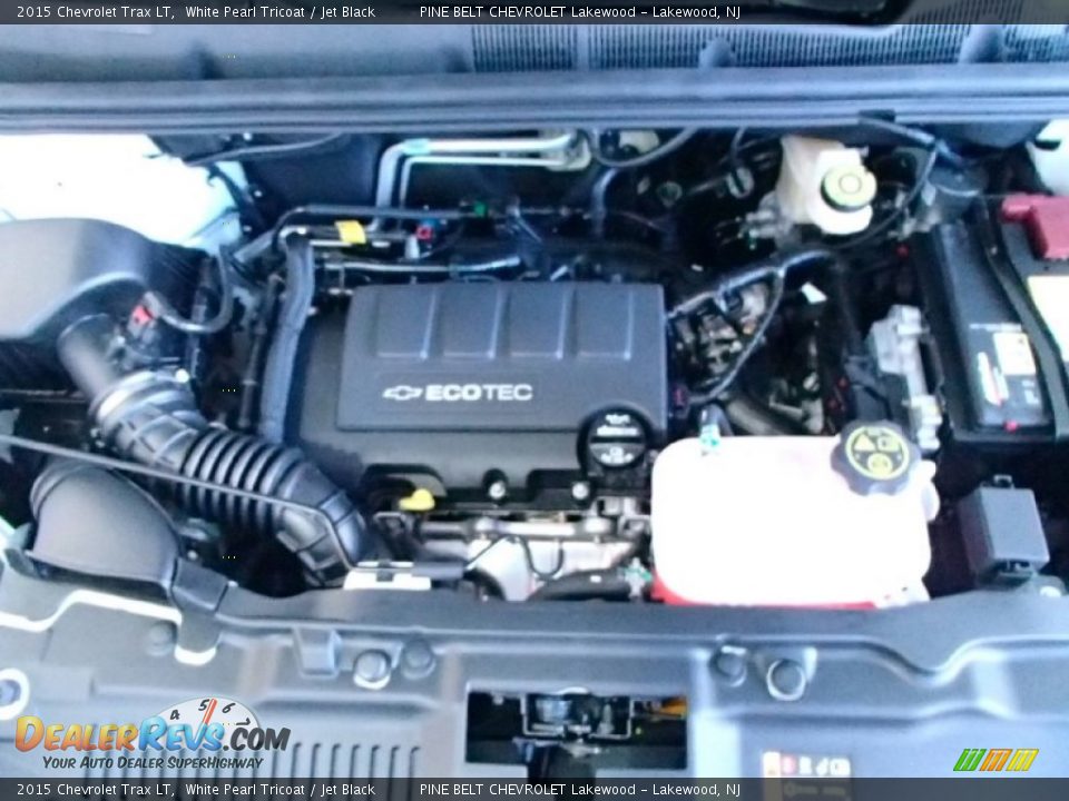 2015 Chevrolet Trax LT White Pearl Tricoat / Jet Black Photo #9