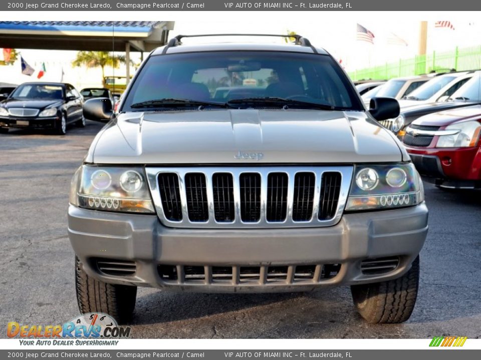 2000 Jeep Grand Cherokee Laredo Champagne Pearlcoat / Camel Photo #2