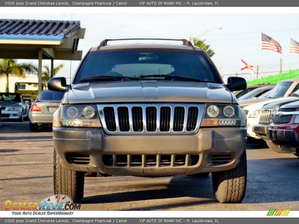 2000 Jeep Grand Cherokee Laredo Champagne Pearlcoat / Camel Photo #5