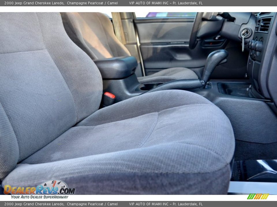 2000 Jeep Grand Cherokee Laredo Champagne Pearlcoat / Camel Photo #22