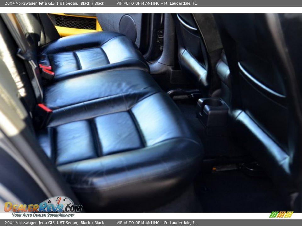 2004 Volkswagen Jetta GLS 1.8T Sedan Black / Black Photo #23