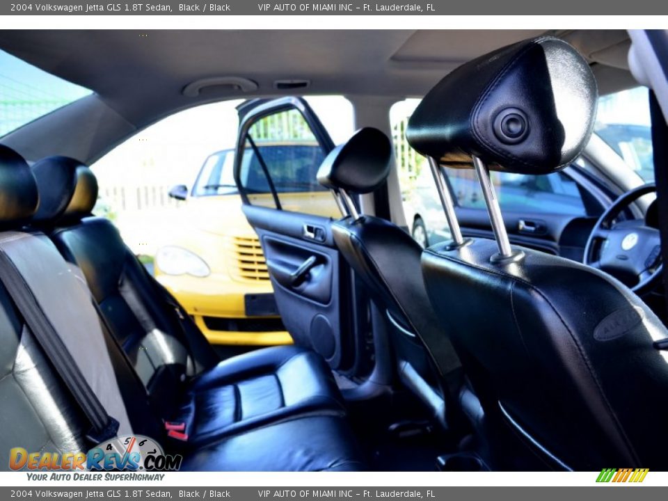 2004 Volkswagen Jetta GLS 1.8T Sedan Black / Black Photo #25
