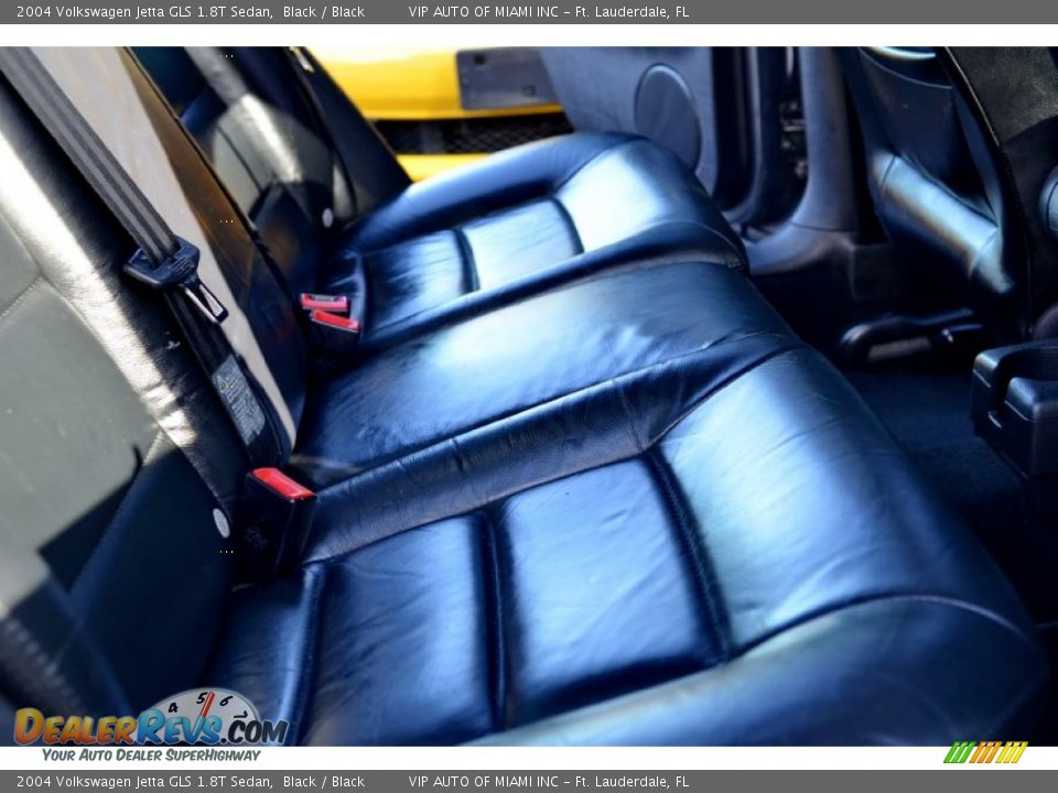 2004 Volkswagen Jetta GLS 1.8T Sedan Black / Black Photo #26