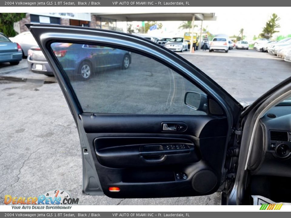 2004 Volkswagen Jetta GLS 1.8T Sedan Black / Black Photo #28