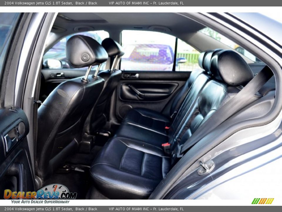 2004 Volkswagen Jetta GLS 1.8T Sedan Black / Black Photo #34