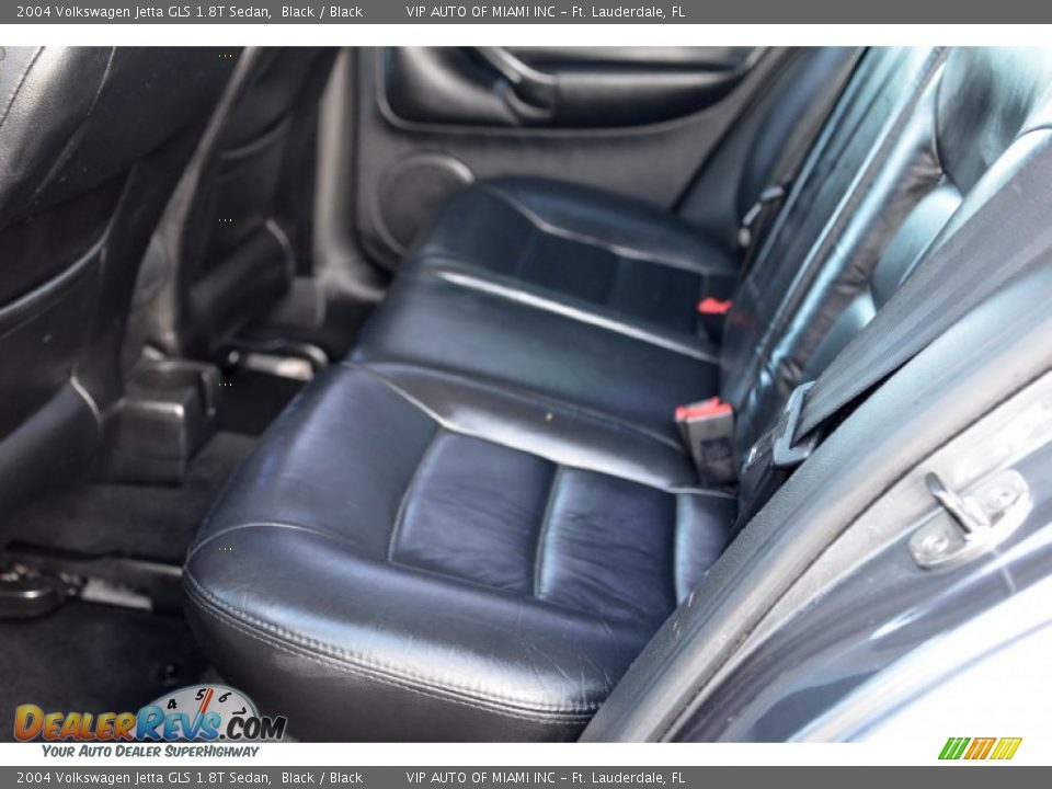 2004 Volkswagen Jetta GLS 1.8T Sedan Black / Black Photo #35