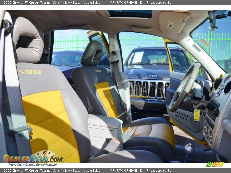 2006 Chrysler PT Cruiser Touring Solar Yellow / Pastel Pebble Beige Photo #18