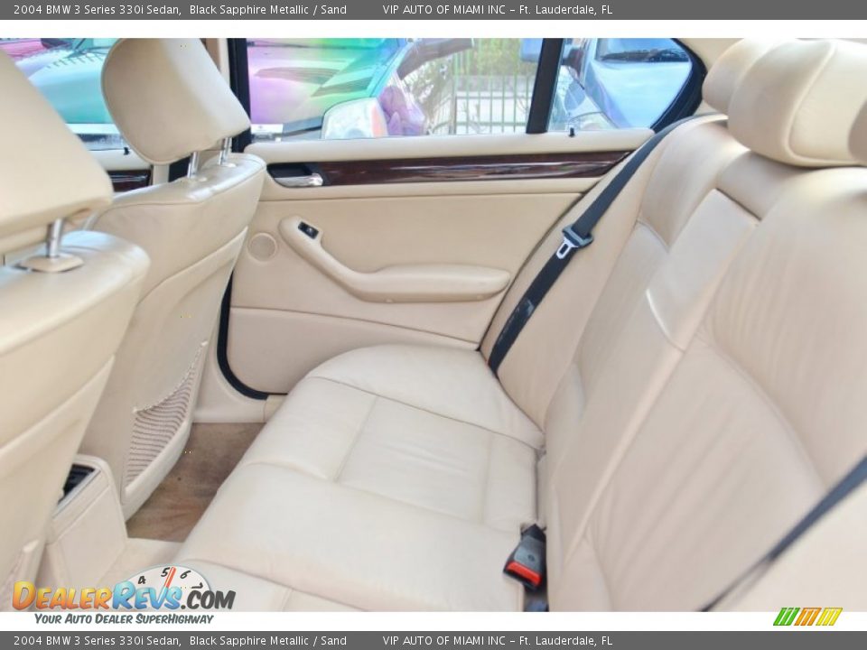 2004 BMW 3 Series 330i Sedan Black Sapphire Metallic / Sand Photo #12