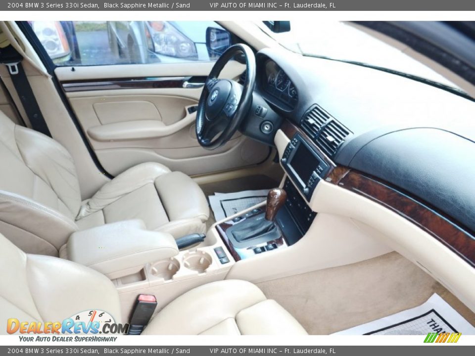 2004 BMW 3 Series 330i Sedan Black Sapphire Metallic / Sand Photo #36