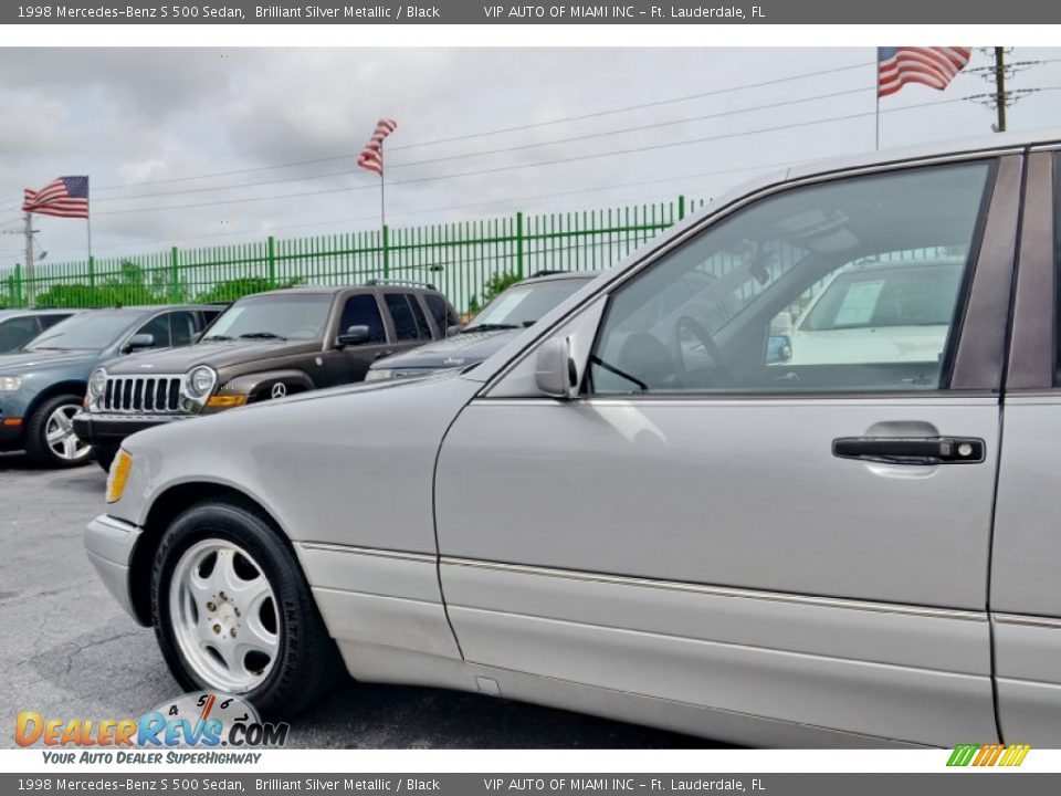 1998 Mercedes-Benz S 500 Sedan Brilliant Silver Metallic / Black Photo #9