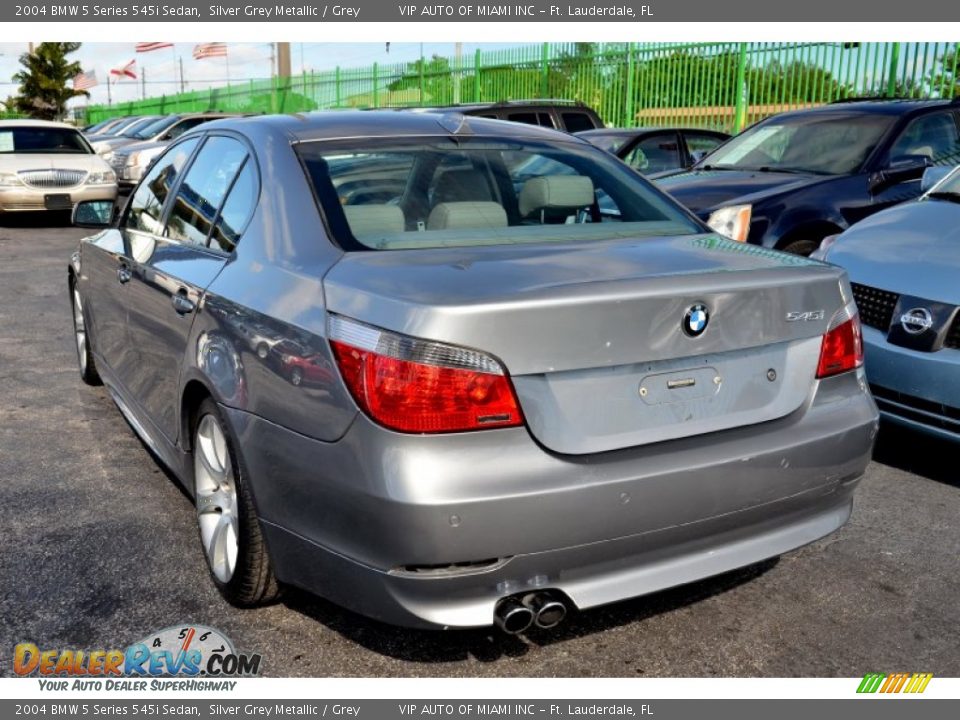 2004 BMW 5 Series 545i Sedan Silver Grey Metallic / Grey Photo #6
