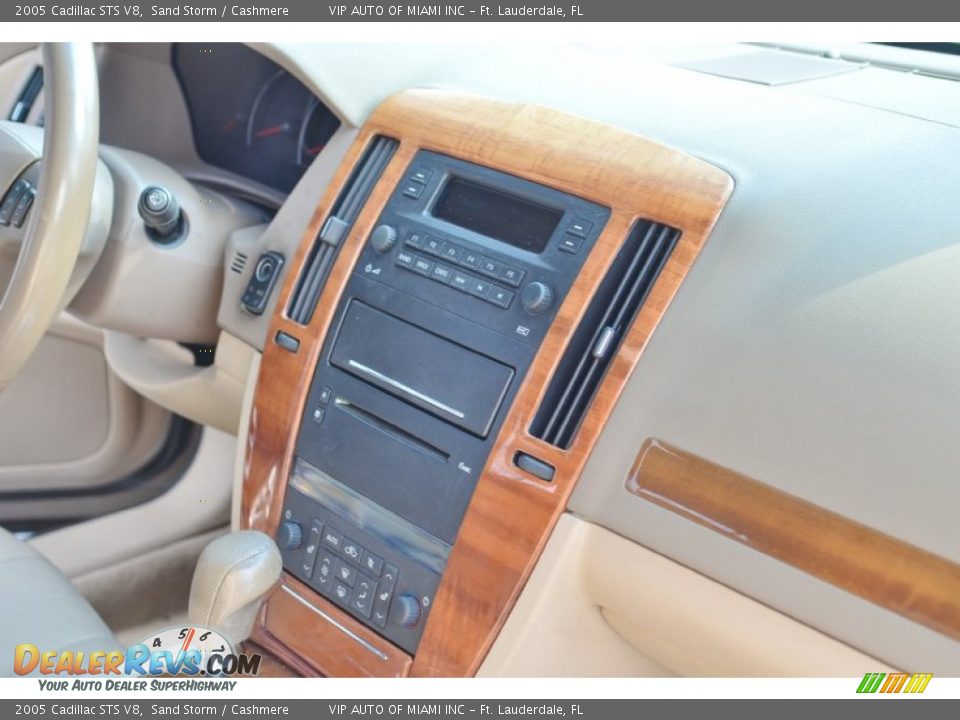 2005 Cadillac STS V8 Sand Storm / Cashmere Photo #17