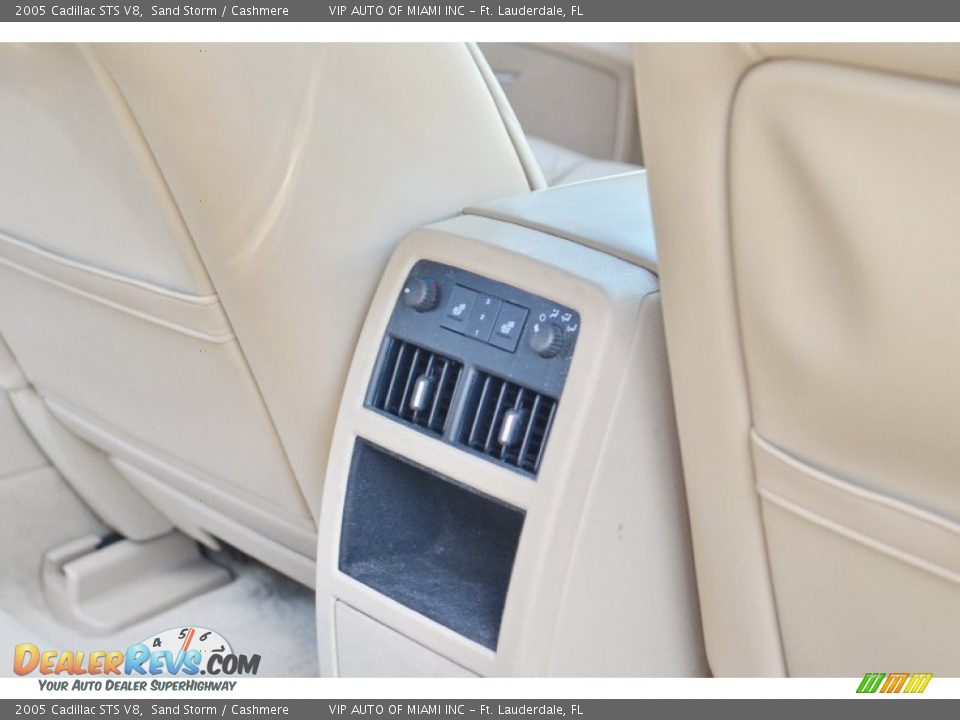 2005 Cadillac STS V8 Sand Storm / Cashmere Photo #25