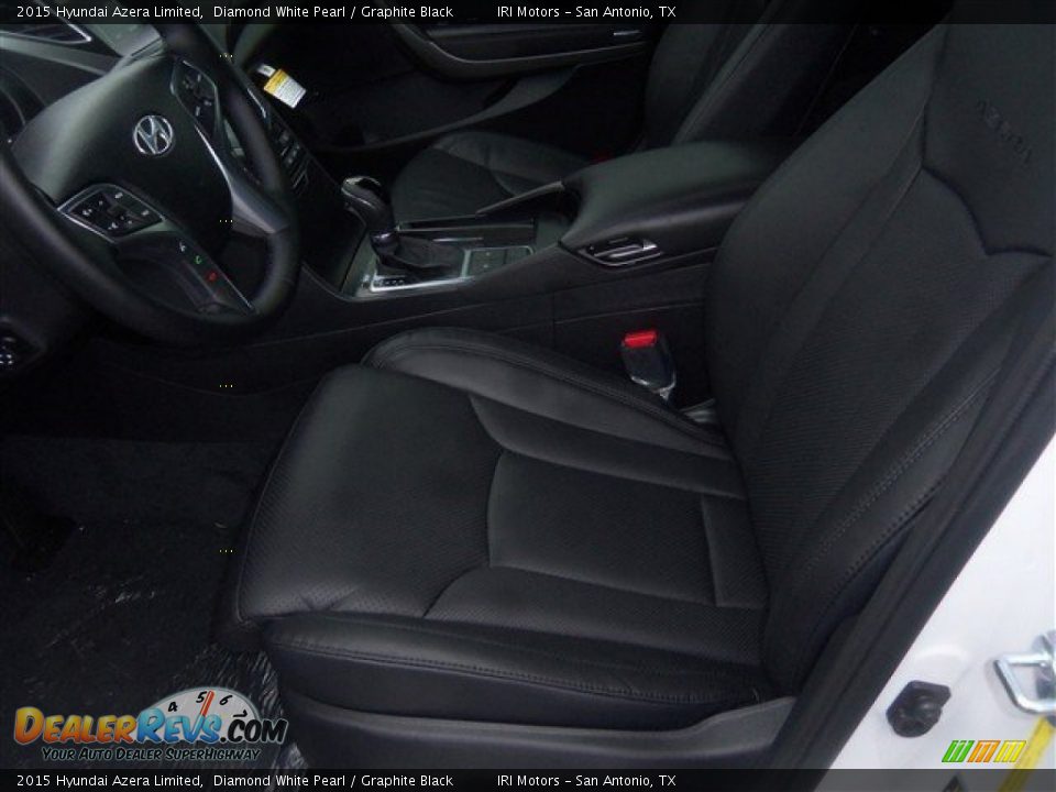 Front Seat of 2015 Hyundai Azera Limited Photo #11