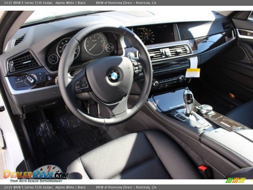 2015 BMW 5 Series 528i Sedan Alpine White / Black Photo #6