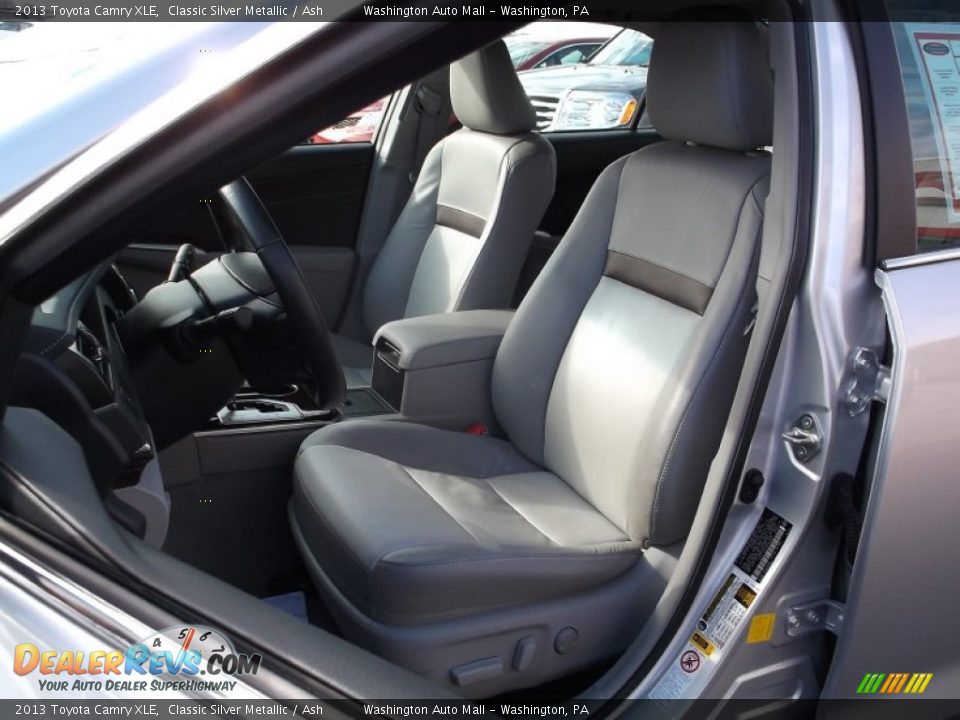 2013 Toyota Camry XLE Classic Silver Metallic / Ash Photo #11