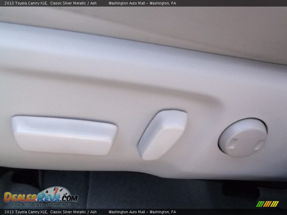2013 Toyota Camry XLE Classic Silver Metallic / Ash Photo #12