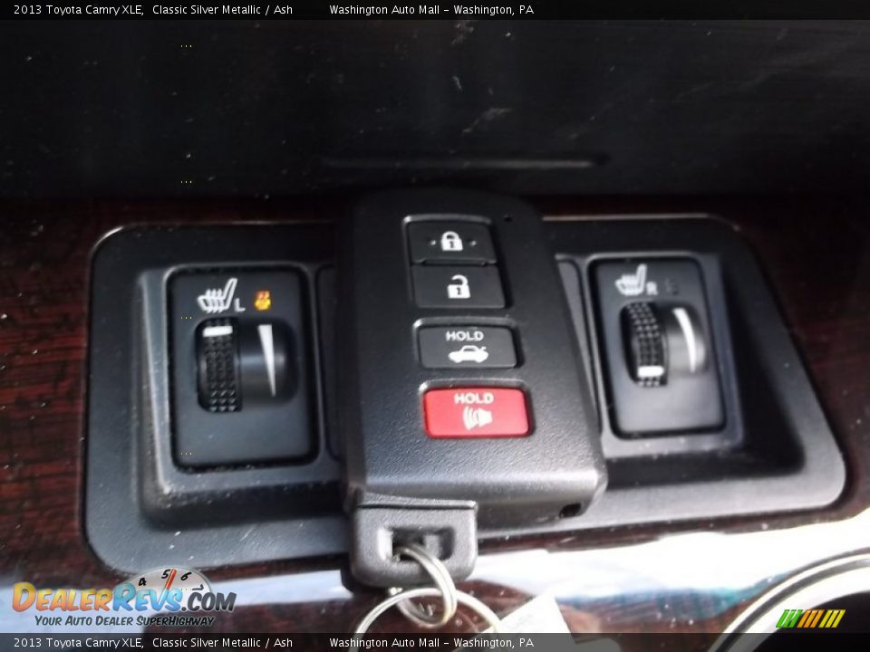 2013 Toyota Camry XLE Classic Silver Metallic / Ash Photo #15