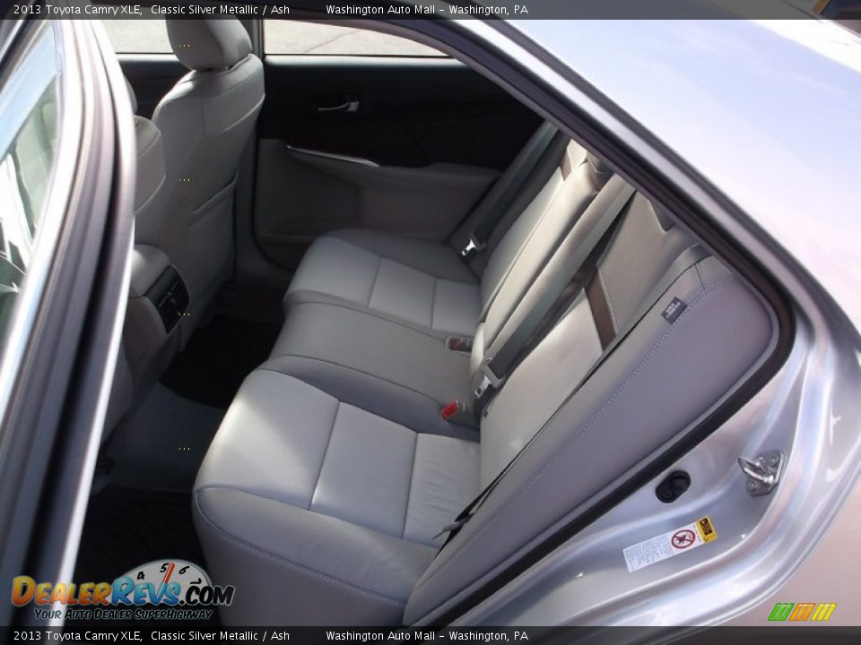 2013 Toyota Camry XLE Classic Silver Metallic / Ash Photo #18