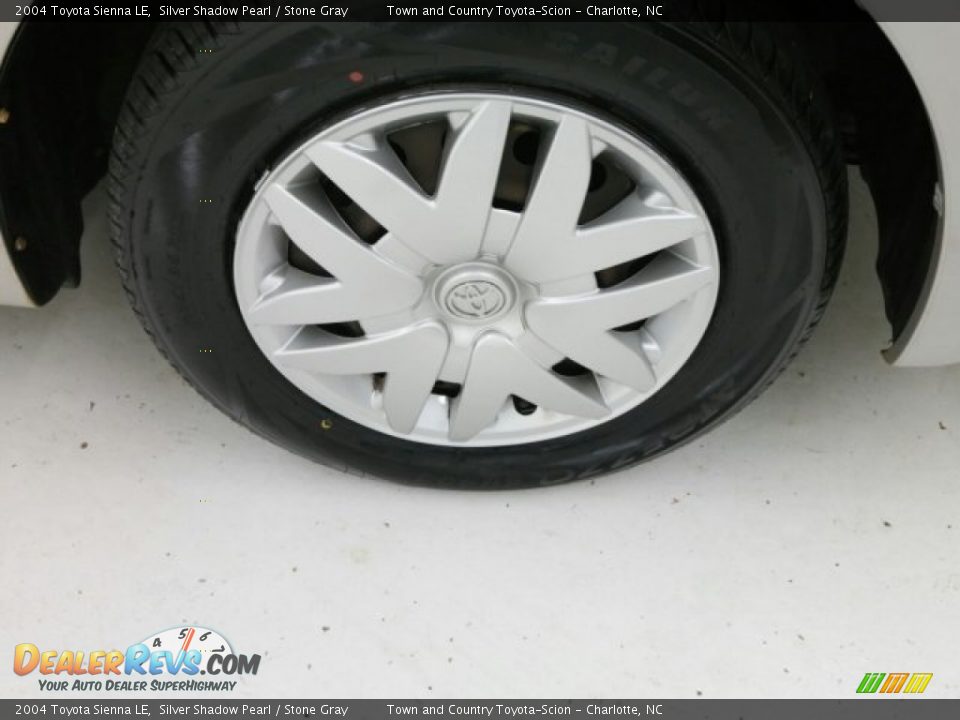 2004 Toyota Sienna LE Silver Shadow Pearl / Stone Gray Photo #3
