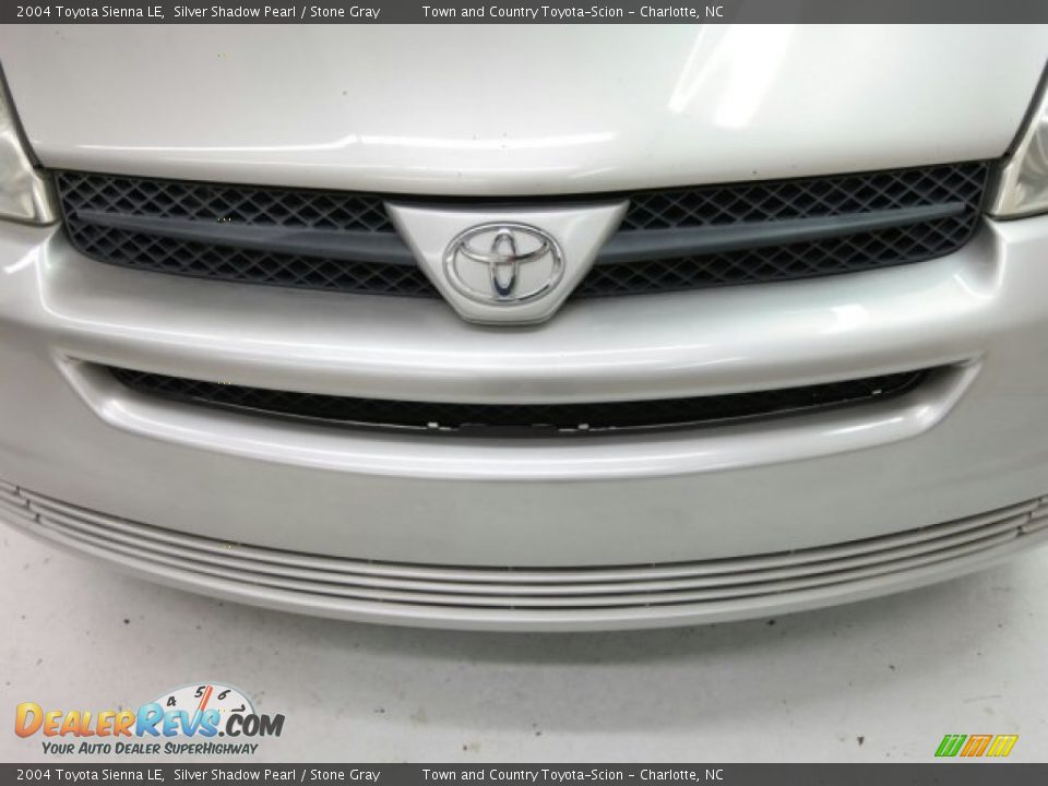 2004 Toyota Sienna LE Silver Shadow Pearl / Stone Gray Photo #6