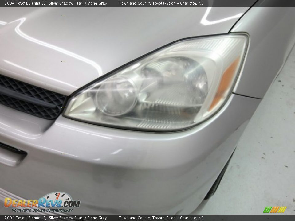 2004 Toyota Sienna LE Silver Shadow Pearl / Stone Gray Photo #7