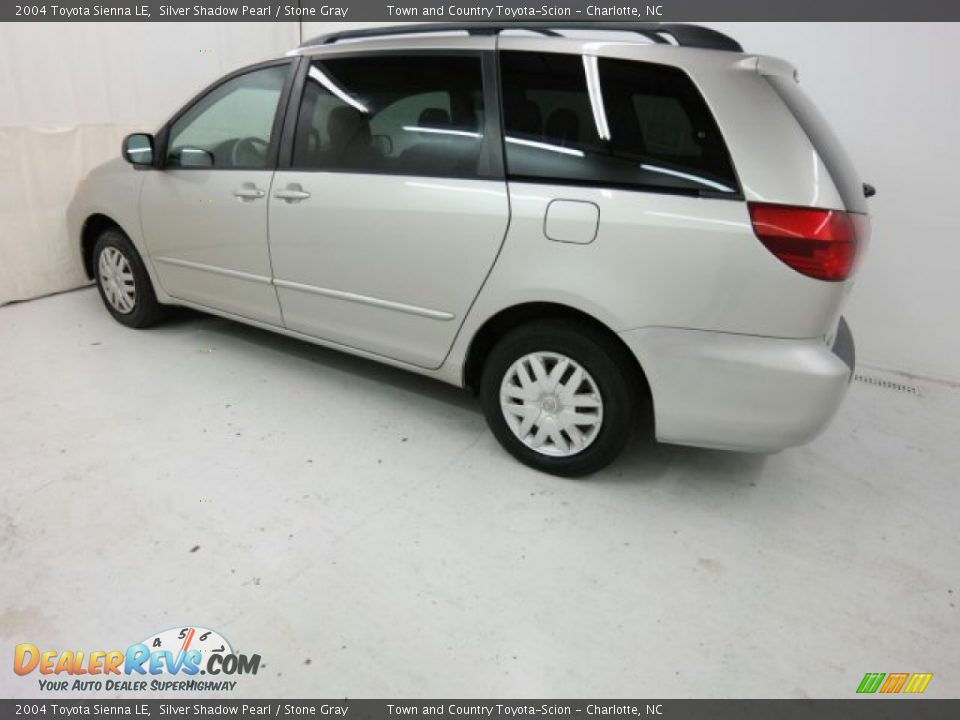 2004 Toyota Sienna LE Silver Shadow Pearl / Stone Gray Photo #11