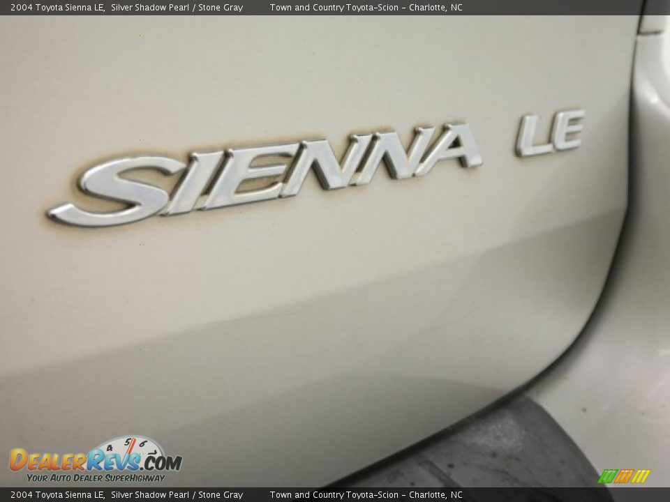 2004 Toyota Sienna LE Silver Shadow Pearl / Stone Gray Photo #13