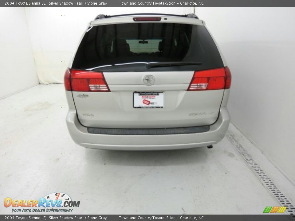 2004 Toyota Sienna LE Silver Shadow Pearl / Stone Gray Photo #14
