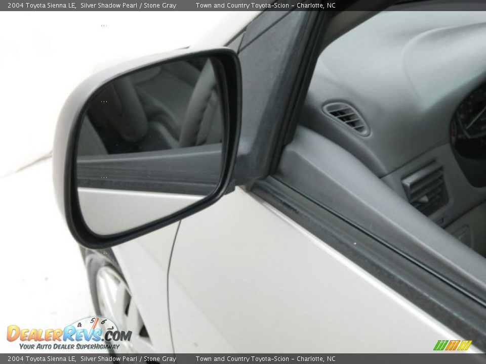 2004 Toyota Sienna LE Silver Shadow Pearl / Stone Gray Photo #20