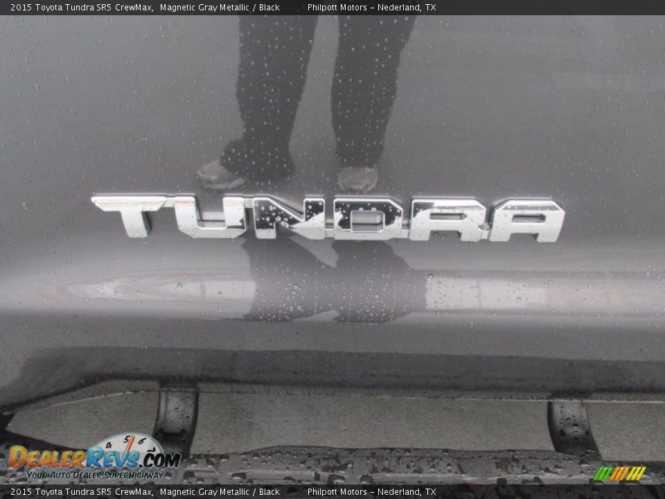 2015 Toyota Tundra SR5 CrewMax Magnetic Gray Metallic / Black Photo #15