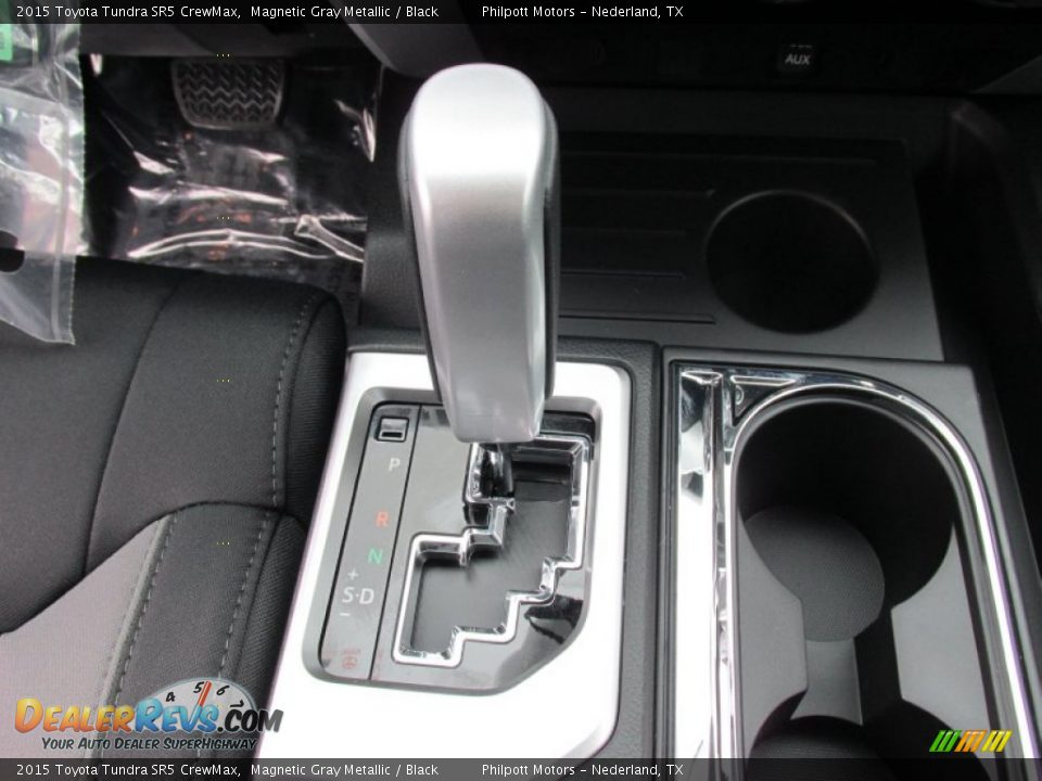 2015 Toyota Tundra SR5 CrewMax Magnetic Gray Metallic / Black Photo #31
