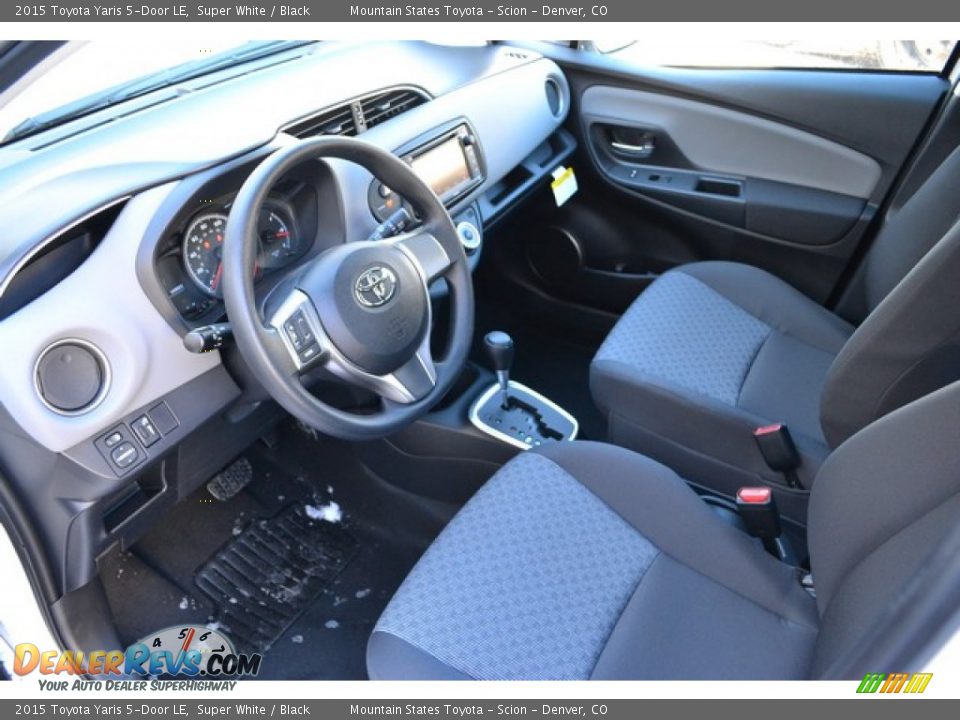Black Interior - 2015 Toyota Yaris 5-Door LE Photo #5