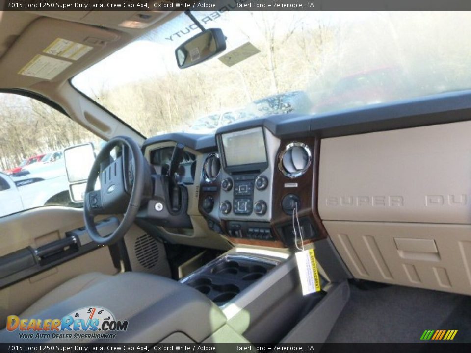2015 Ford F250 Super Duty Lariat Crew Cab 4x4 Oxford White / Adobe Photo #12