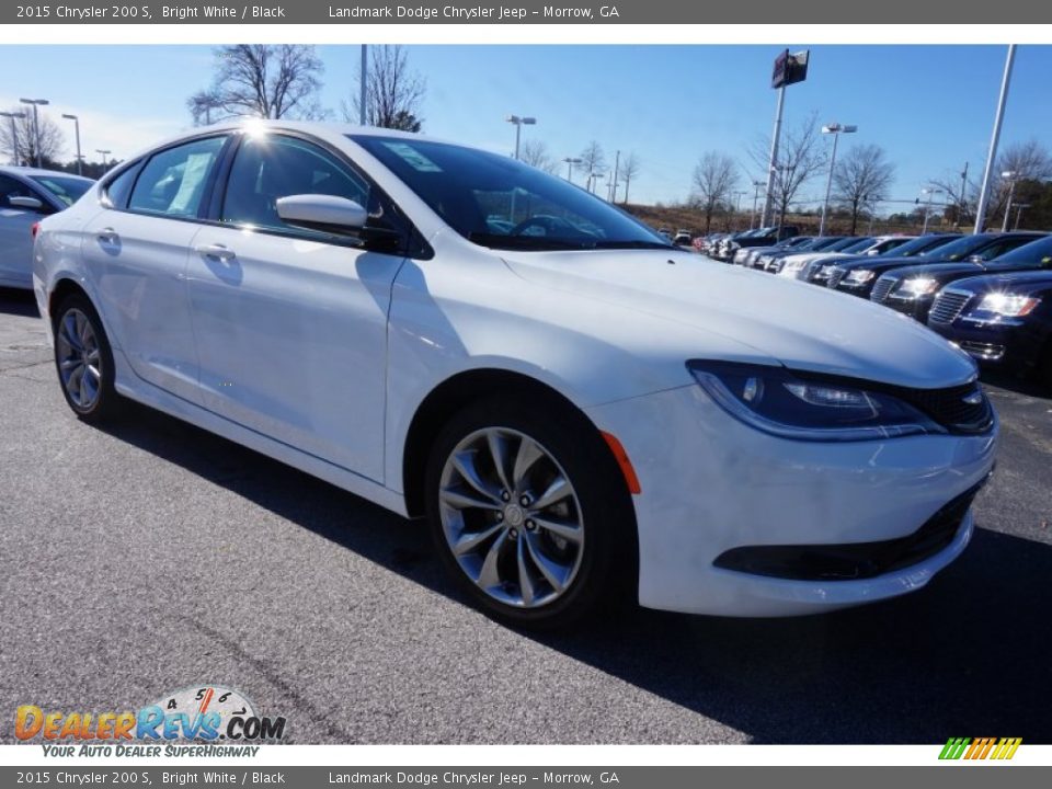 2015 Chrysler 200 S Bright White / Black Photo #4