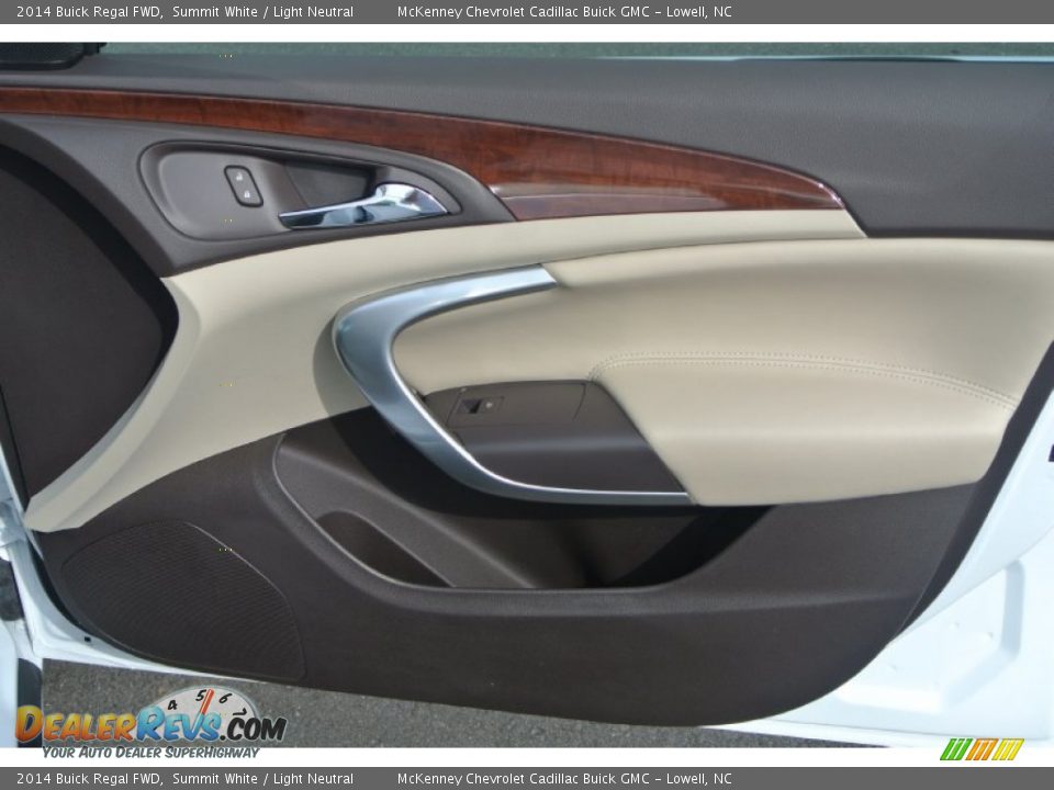2014 Buick Regal FWD Summit White / Light Neutral Photo #19