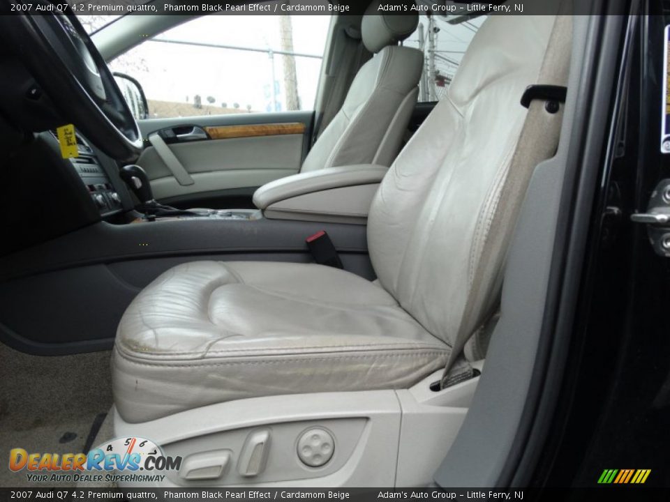 2007 Audi Q7 4.2 Premium quattro Phantom Black Pearl Effect / Cardamom Beige Photo #7