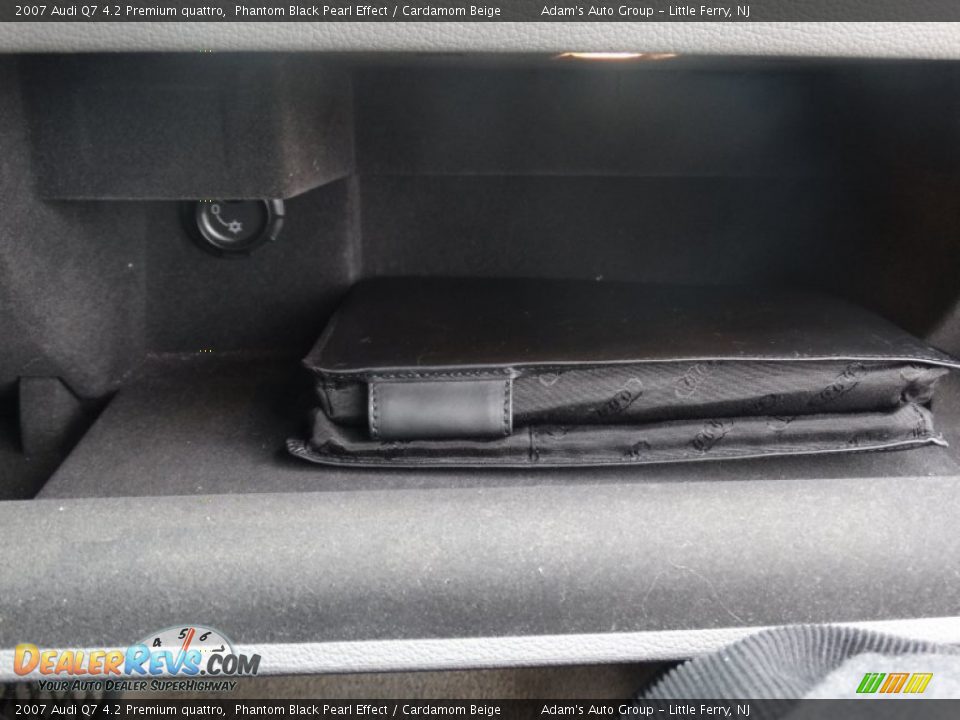 2007 Audi Q7 4.2 Premium quattro Phantom Black Pearl Effect / Cardamom Beige Photo #15
