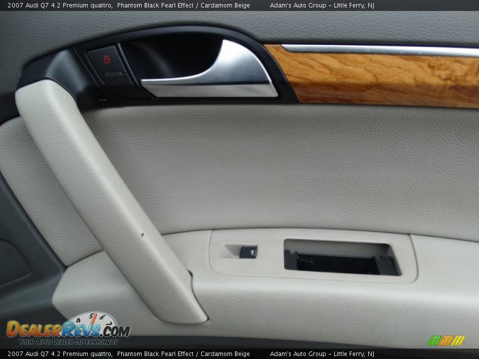 2007 Audi Q7 4.2 Premium quattro Phantom Black Pearl Effect / Cardamom Beige Photo #16