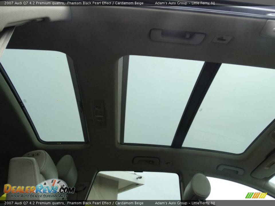 2007 Audi Q7 4.2 Premium quattro Phantom Black Pearl Effect / Cardamom Beige Photo #21