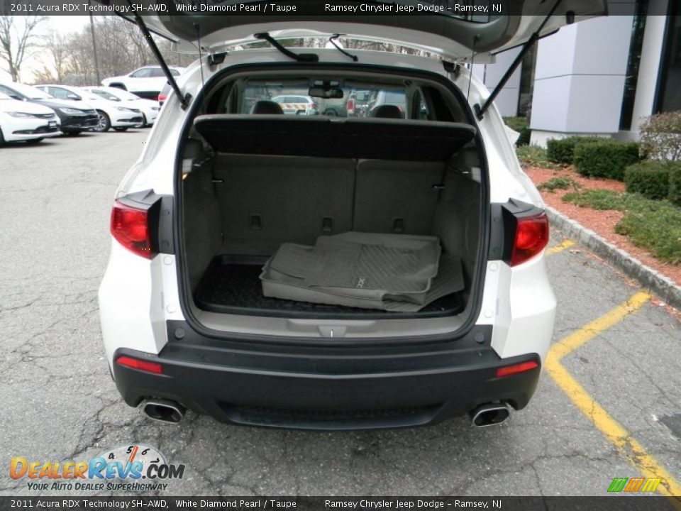 2011 Acura RDX Technology SH-AWD White Diamond Pearl / Taupe Photo #8