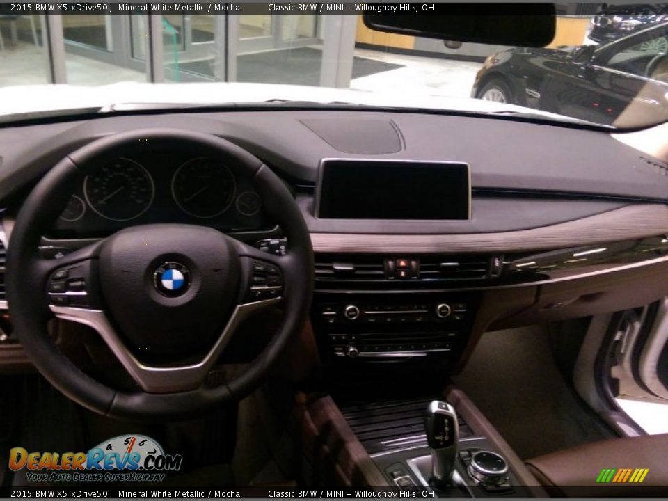 2015 BMW X5 xDrive50i Mineral White Metallic / Mocha Photo #4