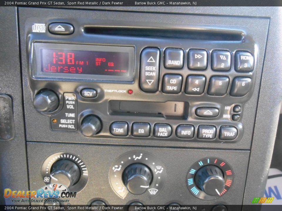 Controls of 2004 Pontiac Grand Prix GT Sedan Photo #15