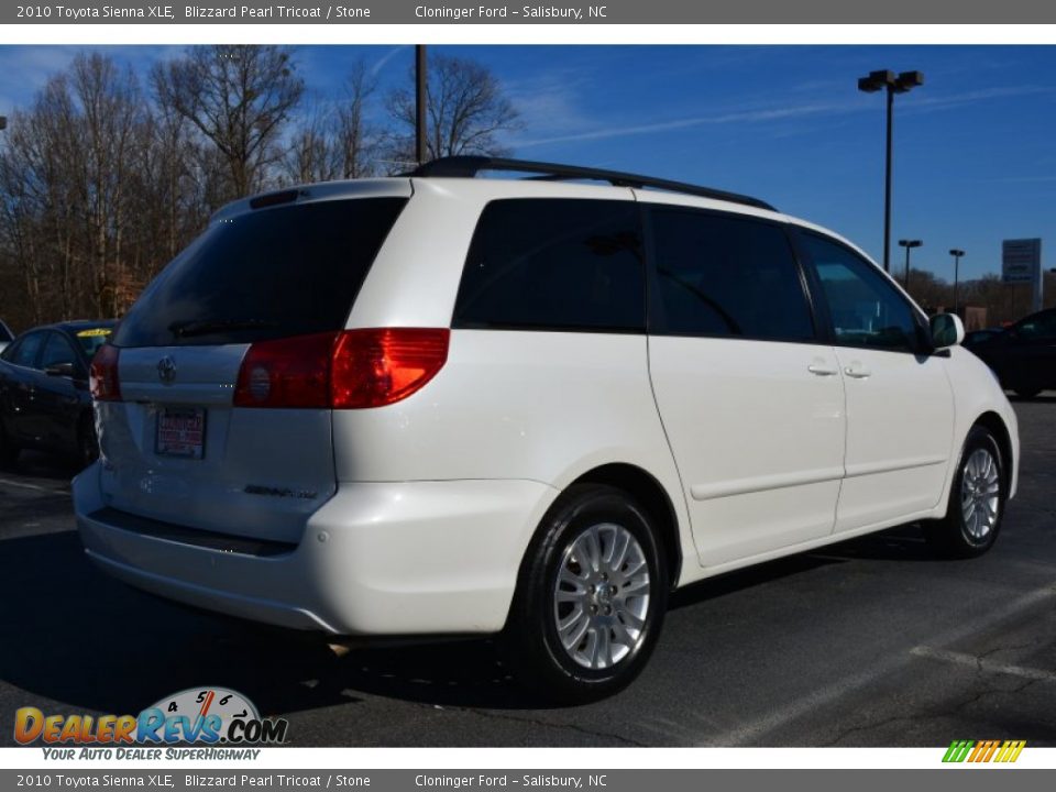2010 Toyota Sienna XLE Blizzard Pearl Tricoat / Stone Photo #3