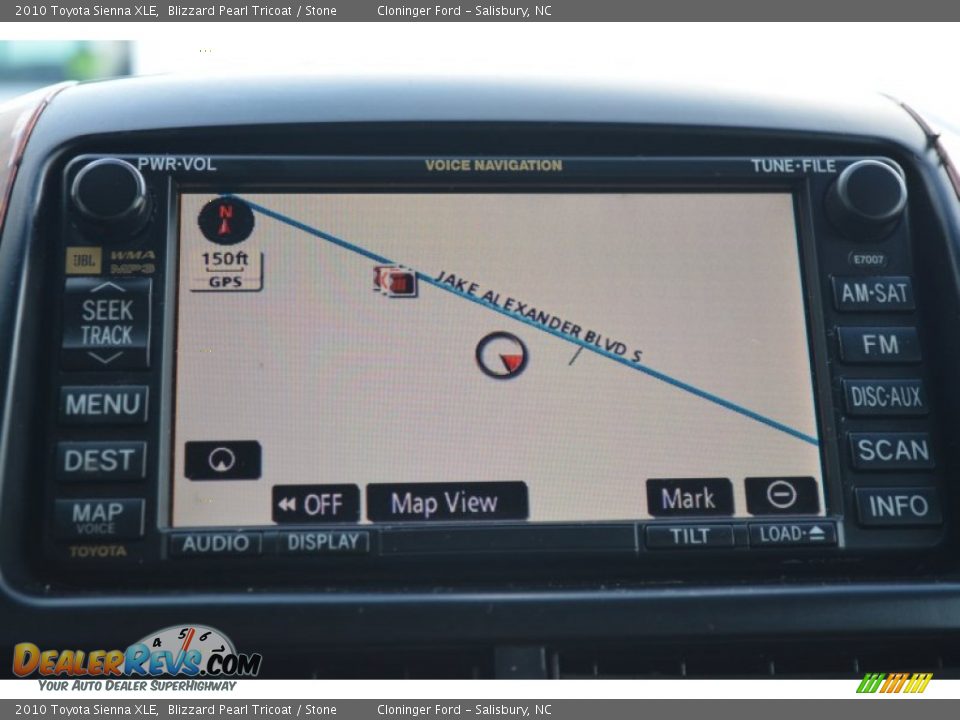 2010 Toyota Sienna XLE Blizzard Pearl Tricoat / Stone Photo #21