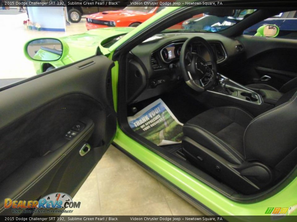 2015 Dodge Challenger SRT 392 Sublime Green Pearl / Black Photo #17